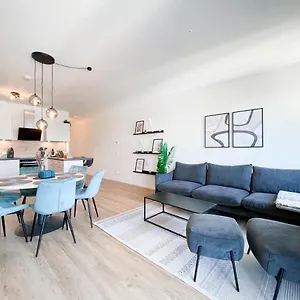 E&K Living - 6 Pers - Design Apartment - Fair - Sky-Tv - Parking Apartment
